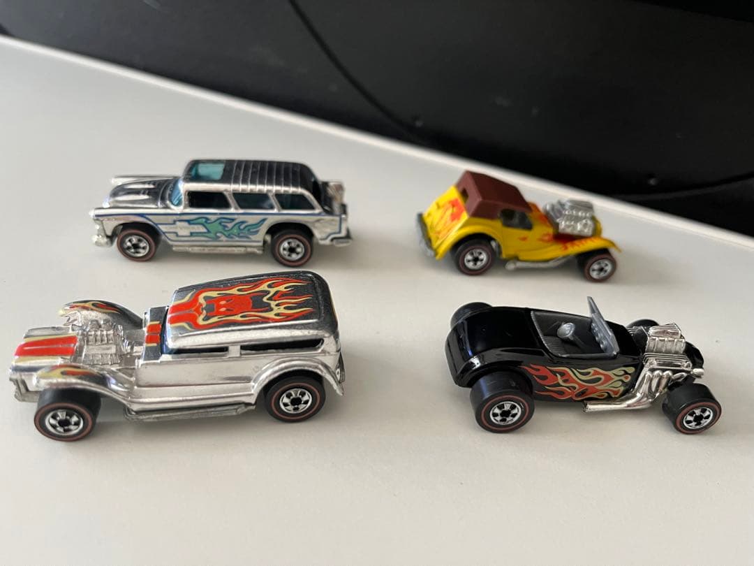 HOT WHEELS ミニカー　セミアンティーク1969年、1973年初期モデル