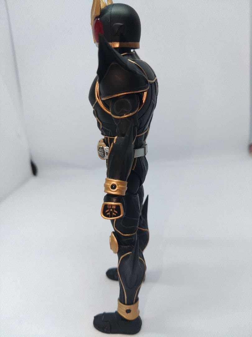 真骨彫　SHFiguarts 仮面ライダークウガ　アルティメットフォーム