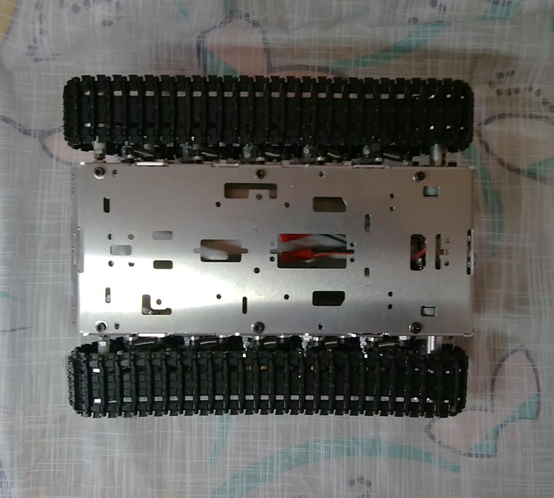 金属製ラジコンタンクシャーシ