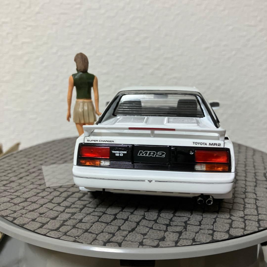 ハセガワ トヨタ MR2 AW11 ホワイト プラモデル　ジオラマ