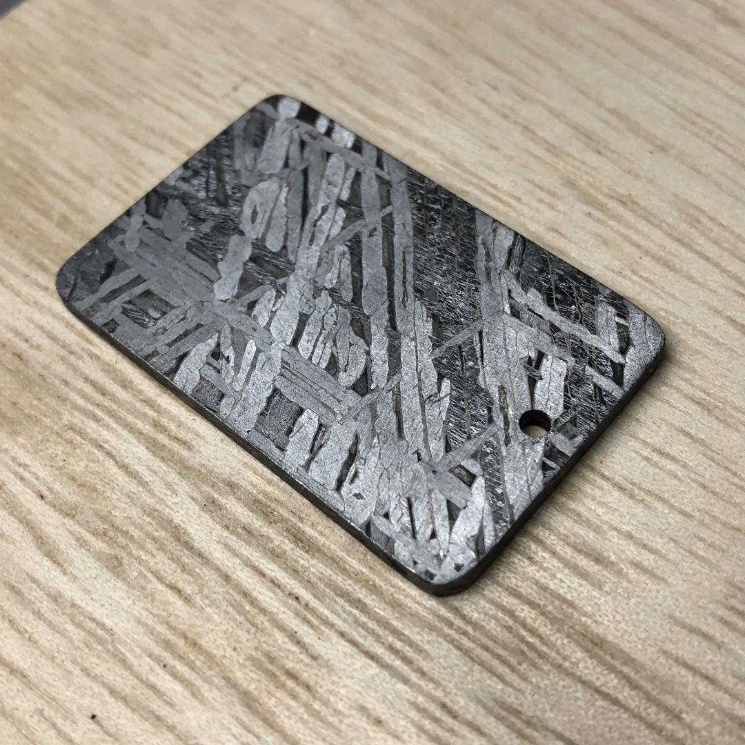 アルタイ隕石　 鉄隕石　メテオライト　ペンダントトップ　重さ約22ｇ