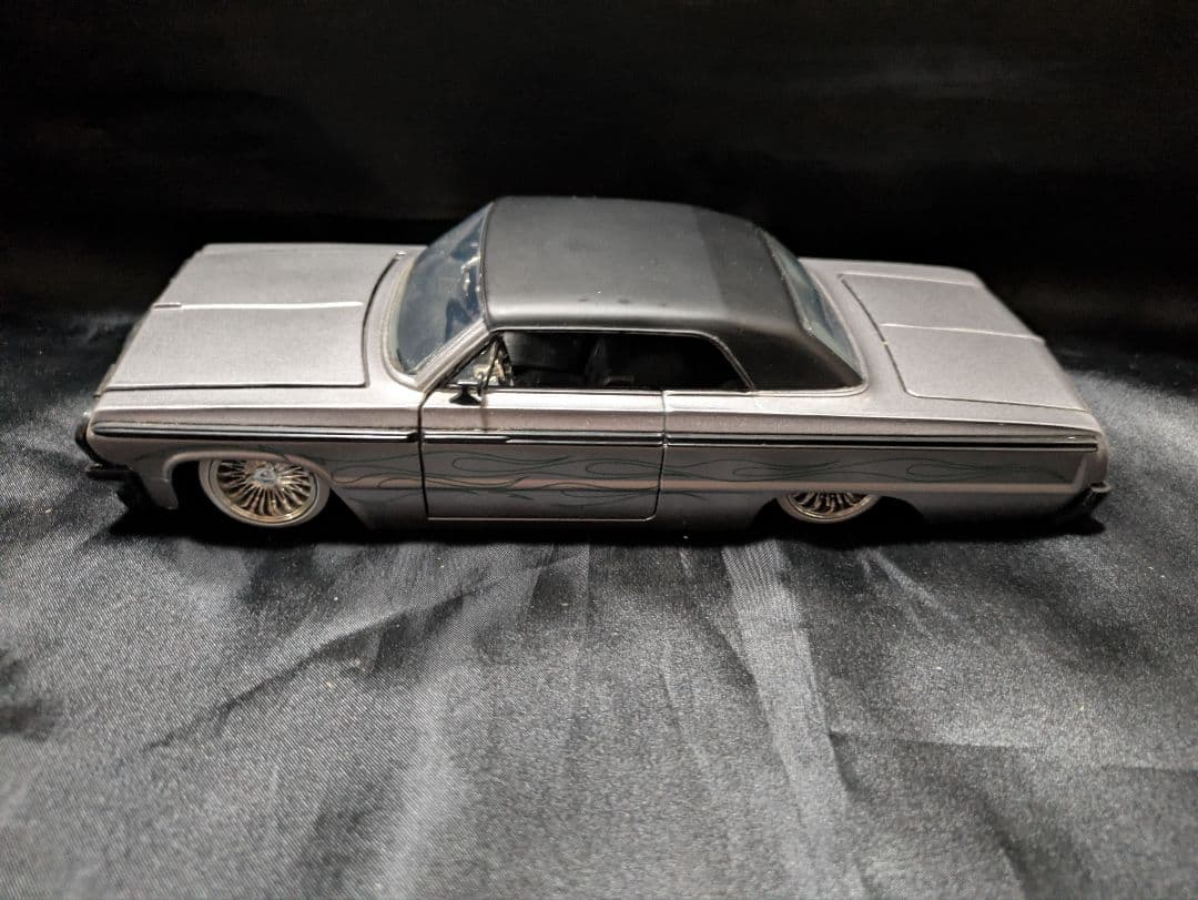 jada 1964　シボレー・インパラ　1/24