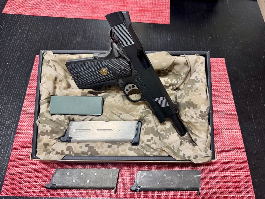 東京マルイ　M1911 M.E.U. Pistol おまけマガジン付き
