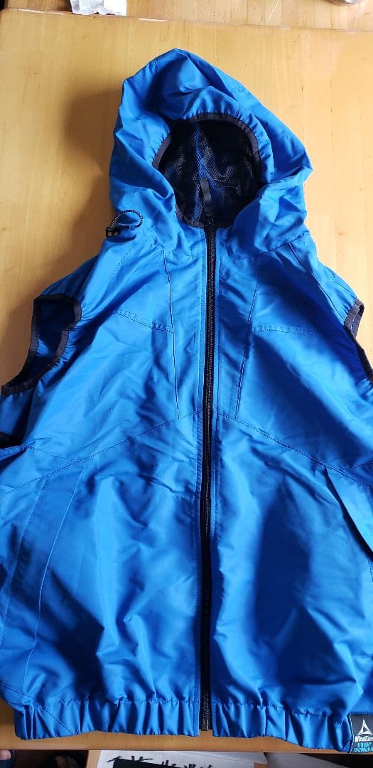 ワークマンウィンドコアファンベスト、モバイルバッテリーセット