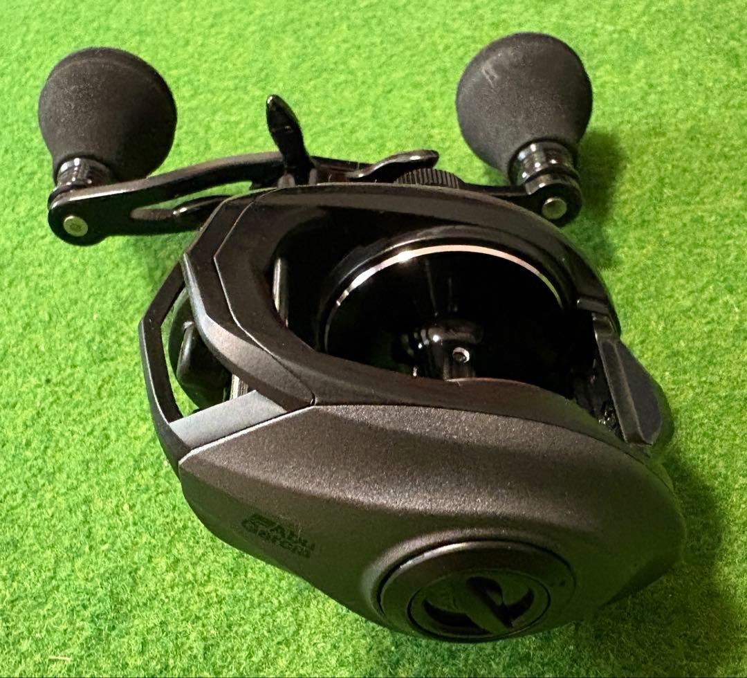 アブガルシア レボビースト40-HS 右ハンドル