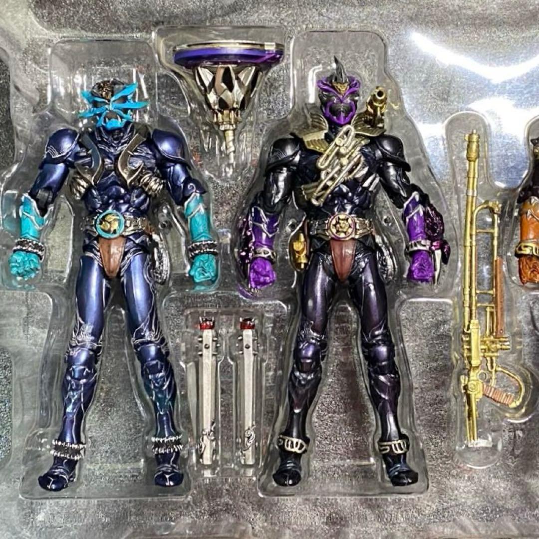 関東十一鬼 揃う精鋭 仮面ライダー 響鬼 魂ウェブ商店限定 プレバン SIC