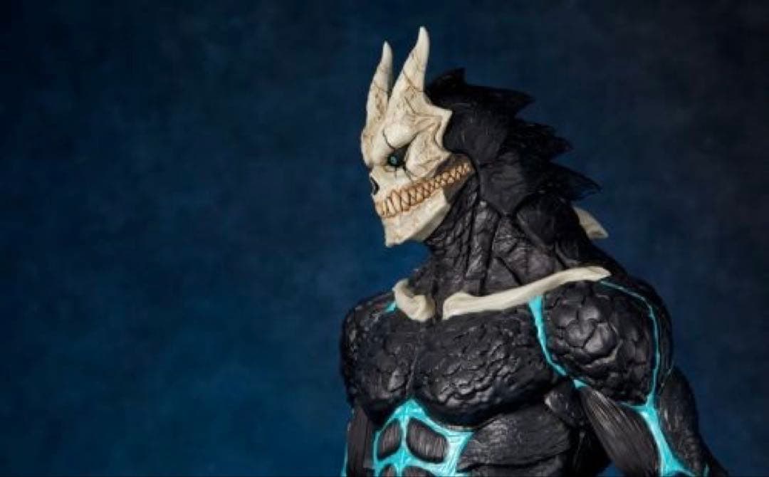 【新品 未開封】海洋堂 メガソフビ 怪獣8号 フィギュア50cm超ビッグサイズ！