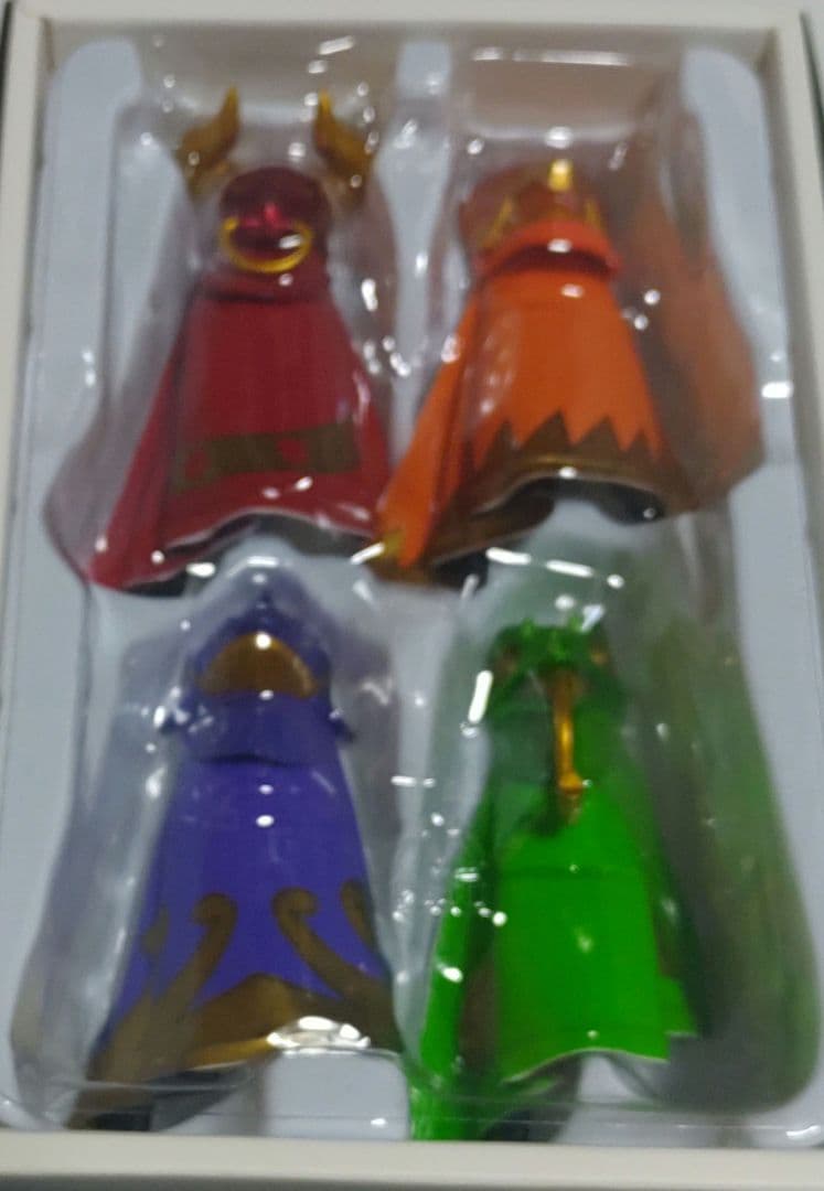 真骨彫製法 仮面ライダービースト マントセット