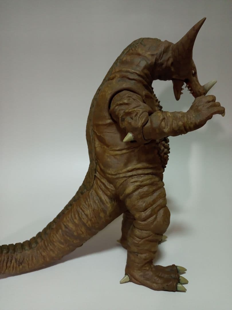 ビリケン商会　ゴモラ　ソフビキット塗装済完成品