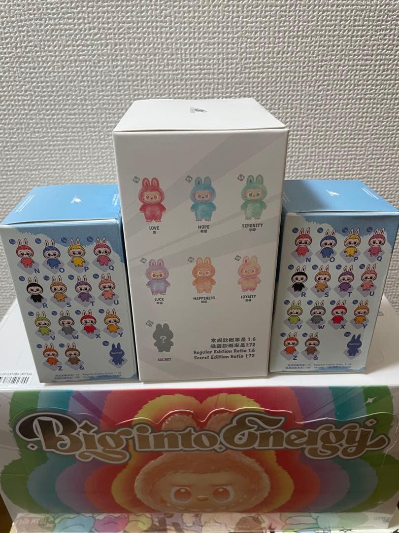 LabubuBig into Energy 1箱とPinForLoveN-Z2箱