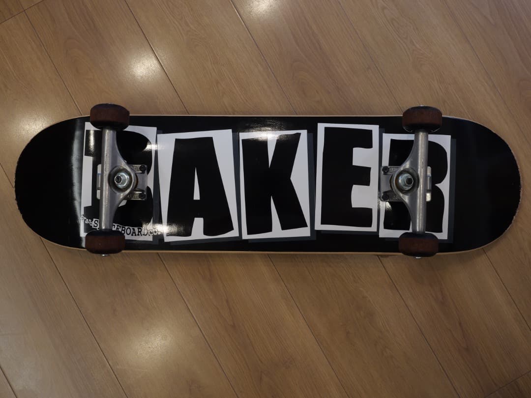 カスタムスケートボード Supreme × Baker コンプリートセット