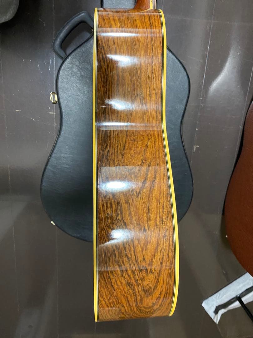 アコースティックギター　YAMAHA