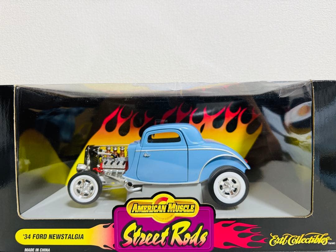 アーテル/'34 Fordフォード HotRodホットロッド 1/18