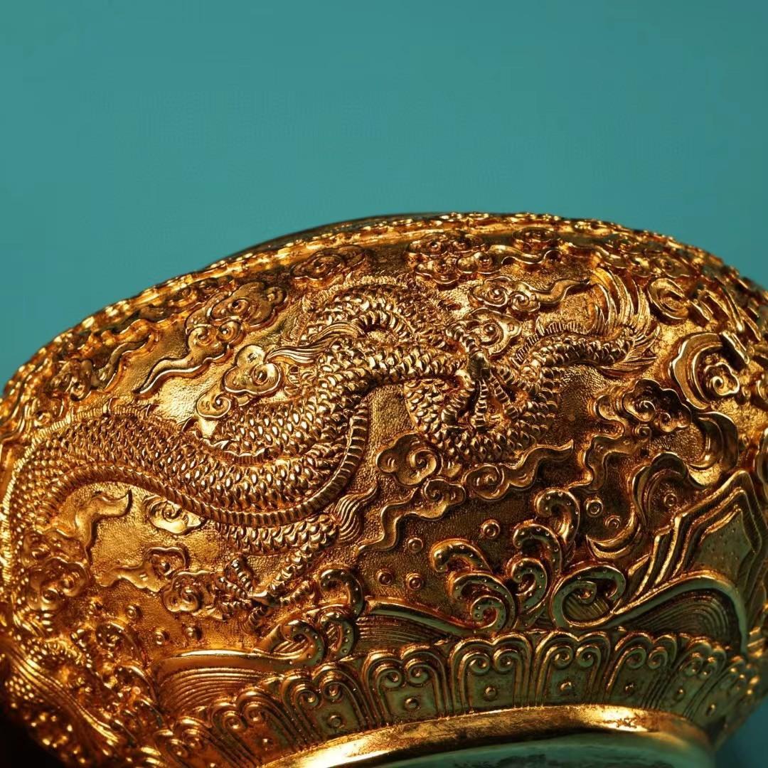 中国古美術・旧蔵収鎏金龍缶一対・純銅细密彫・純手作り・高浮彫・置物・酒器・茶道具