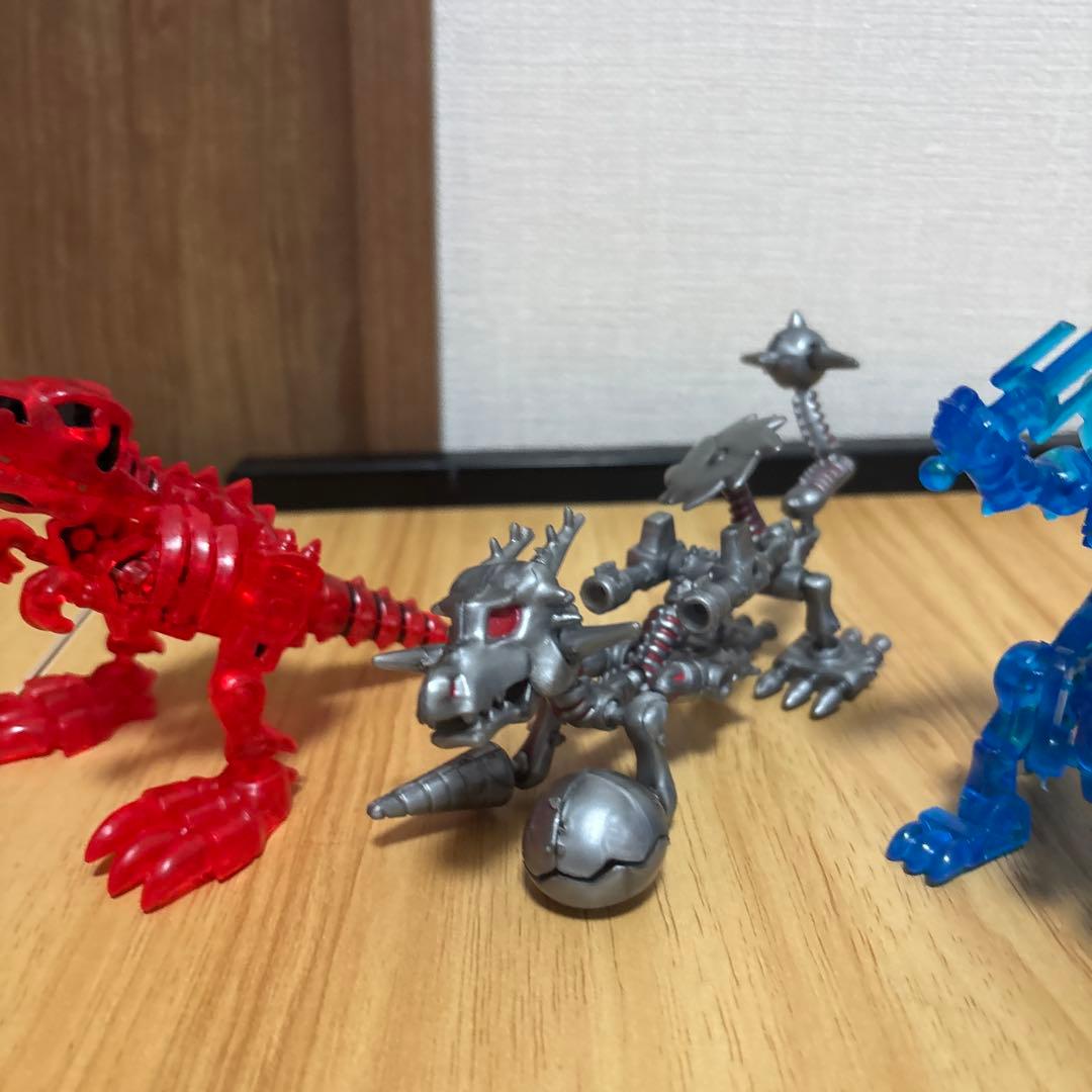 ほねほねザウルス