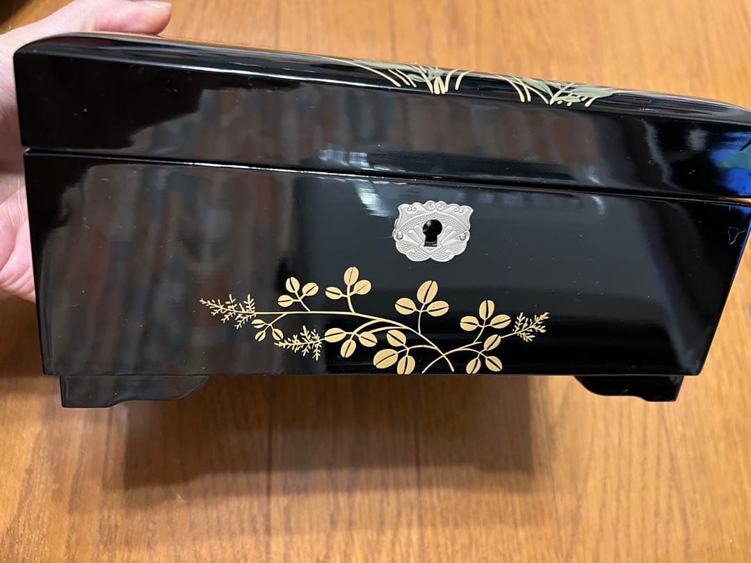 会津塗ジュエリーボックス オルゴール　鍵付き