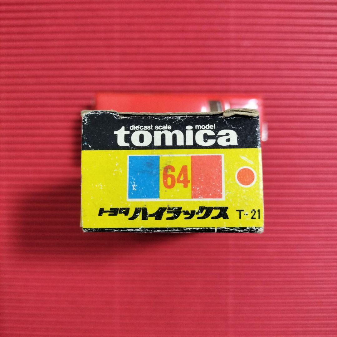 トミカ『トヨタハイラックス』1Eホイール