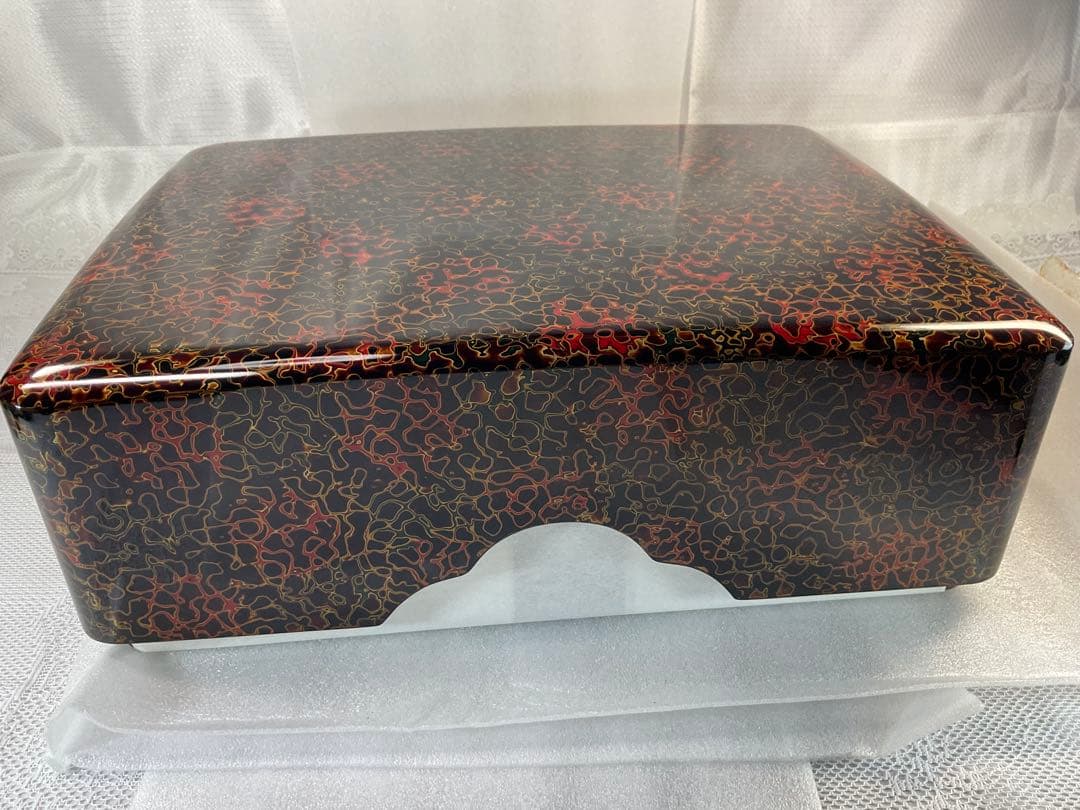津軽塗 文箱　漆器 四角形ボックス 赤黒模様