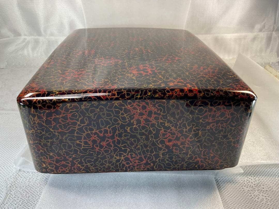 津軽塗 文箱　漆器 四角形ボックス 赤黒模様