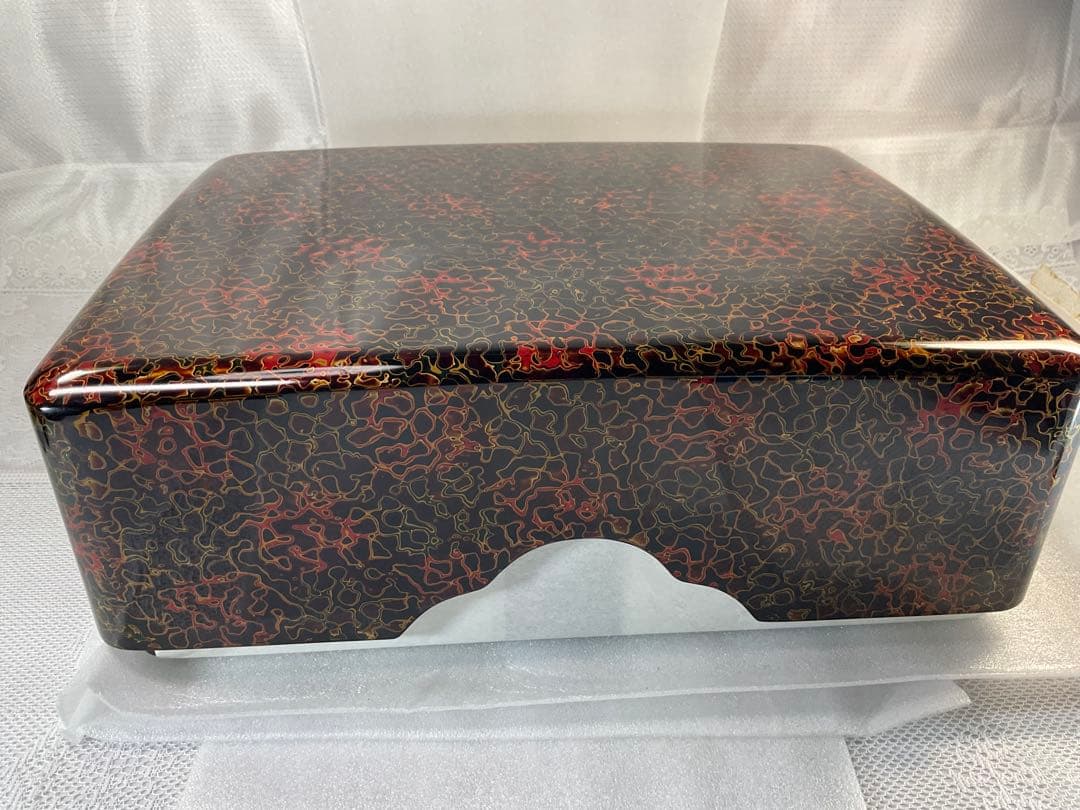 津軽塗 文箱　漆器 四角形ボックス 赤黒模様