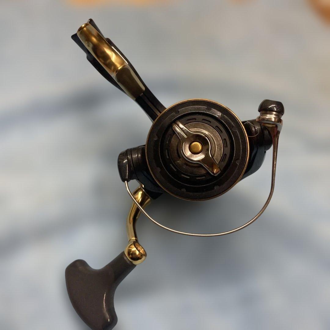 金狼様用　　　　BB-X Dスペイナ 2500DXG スピニングリール