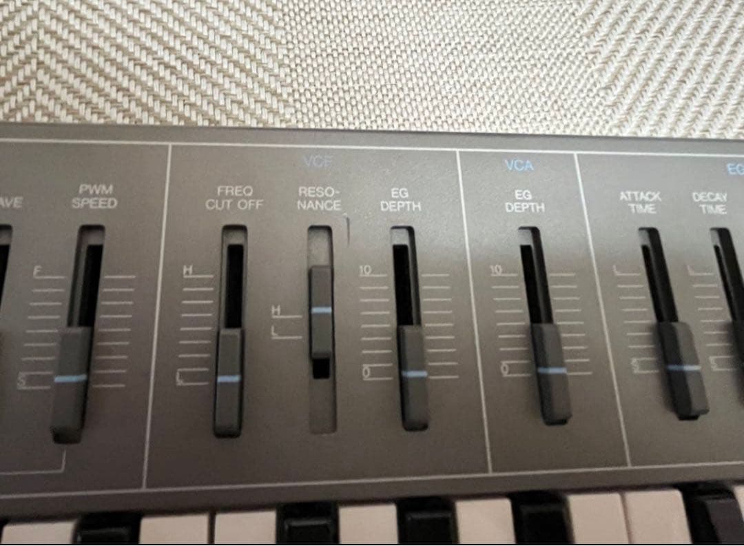 YAMAHA CS01 名機アナログシンセ　動作品