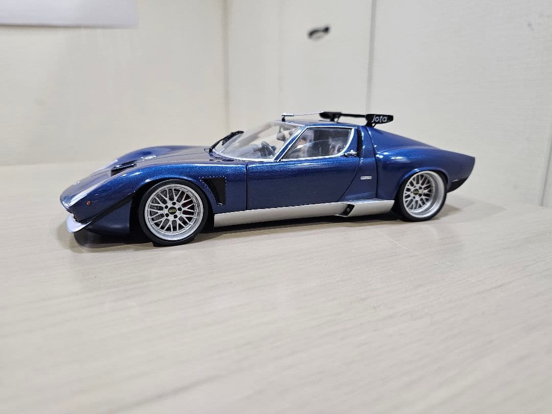 京商　1/18　ランボルギーニ・イオタ・SVR