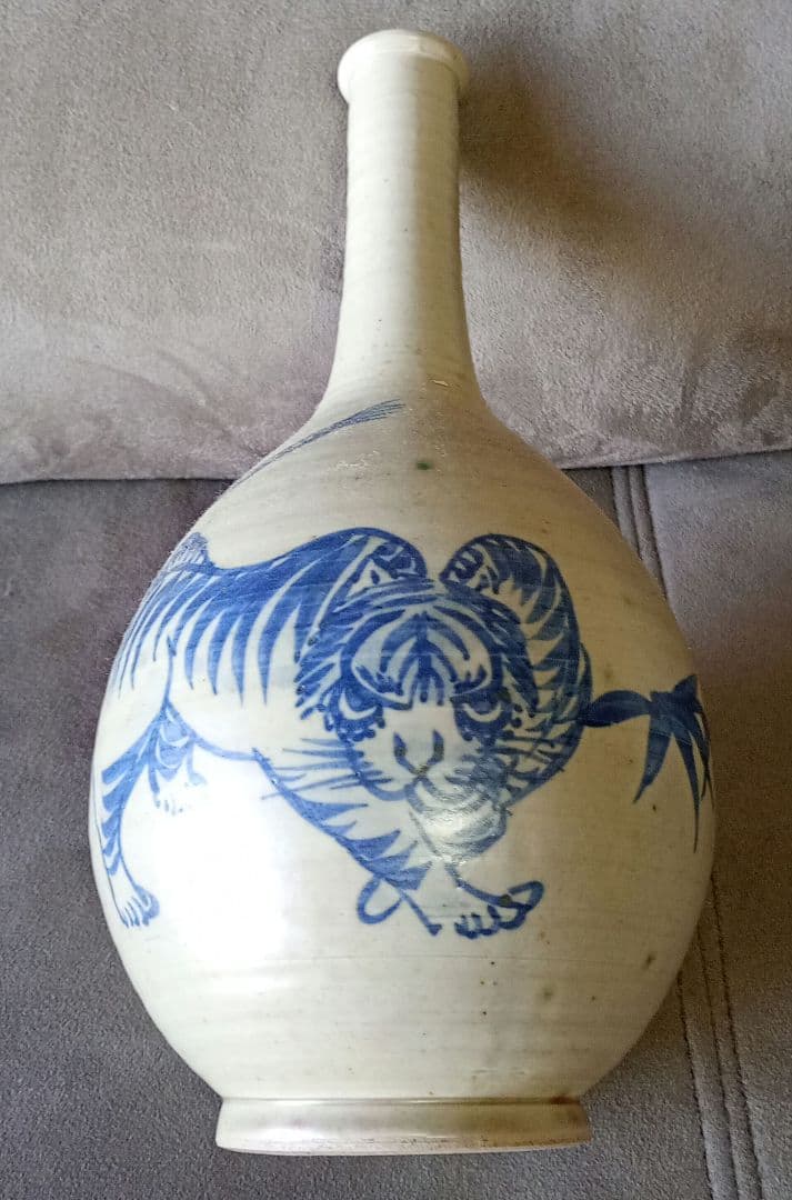 古伊万里　古染付 竹虎図 鶴首徳利　 花器 一輪挿し 時代物