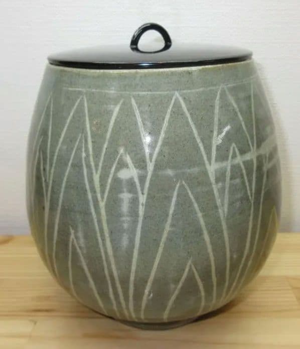 送料込【逢絢亭】茶道具 水指 高麗 花三島手 象嵌水指 平太郎作 共箱入り