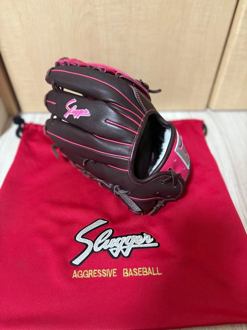 Slugger 軟式グローブ ブラウン/ピンク 収納袋付き　あ