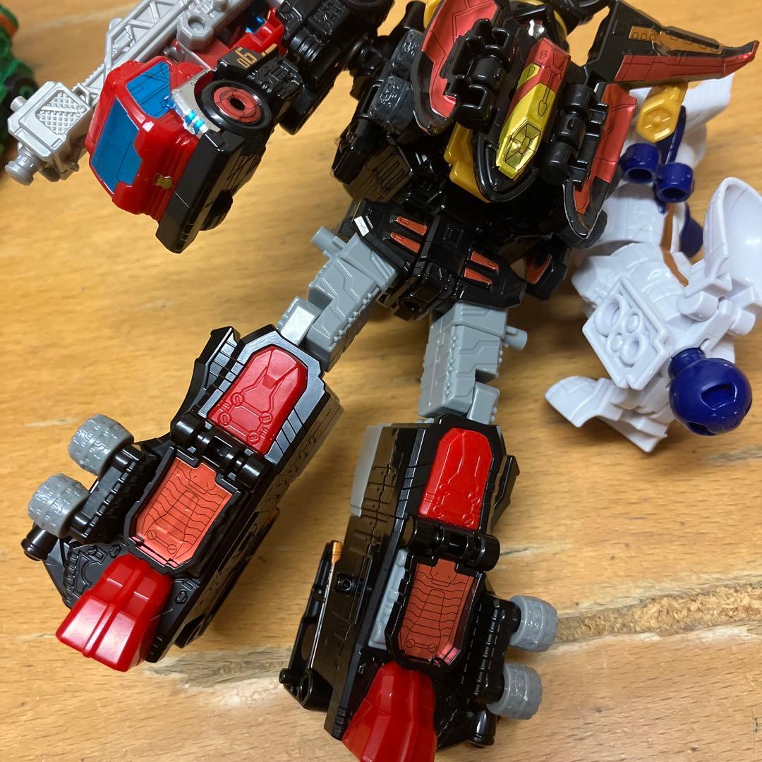 ミニプラ　ルパンレンジャー　パトレンジャー　グットクルカイザー　ロボ　ロボット