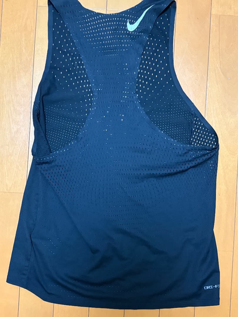 NIKEエアロスイフトシングレット＆ショーツ