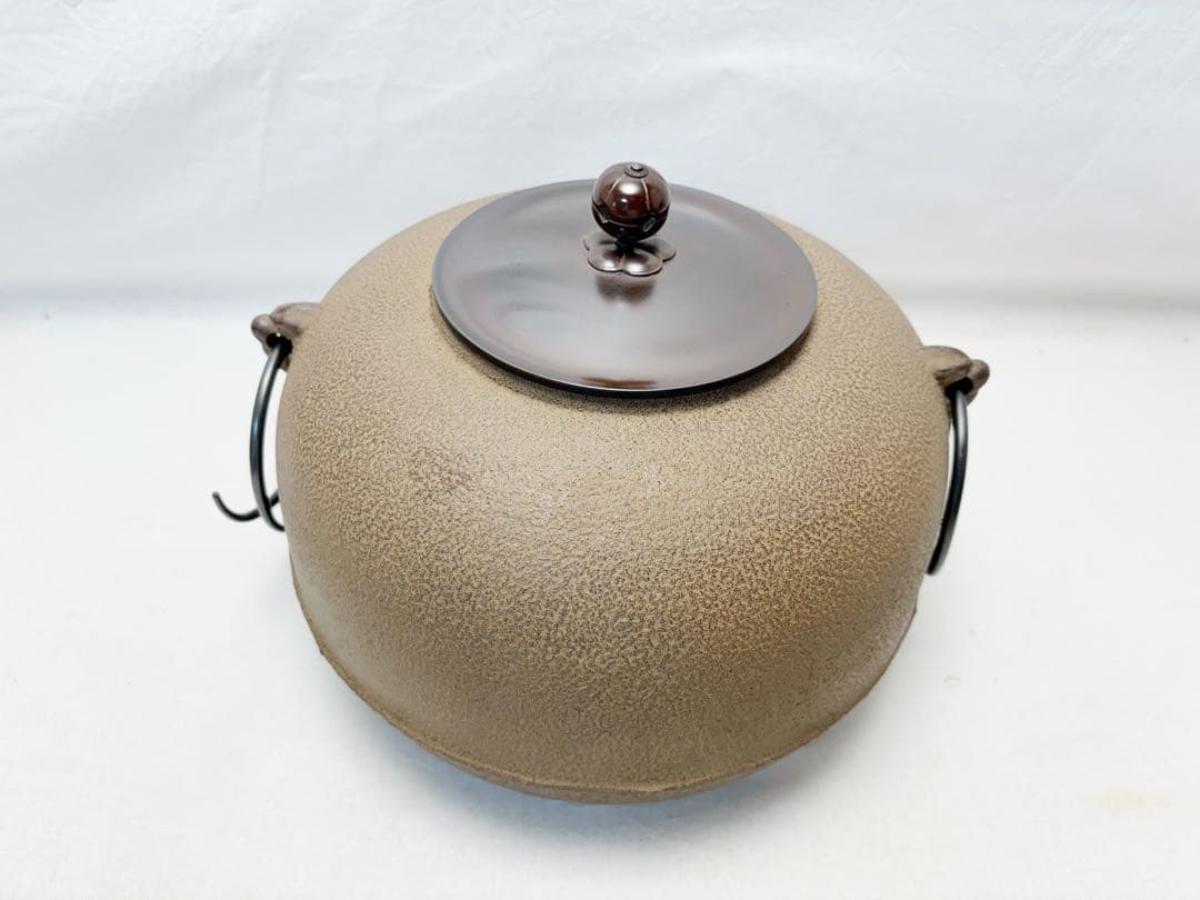 未使用 茶道具 釜師 佐藤 浄清造 利休好写 丸釜 釜印 釜鐶付 栞 共布 共箱