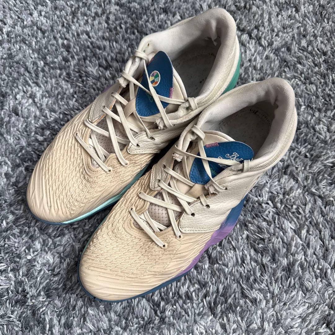 ASICS バスケットボールシューズ ベージュ/マルチカラー