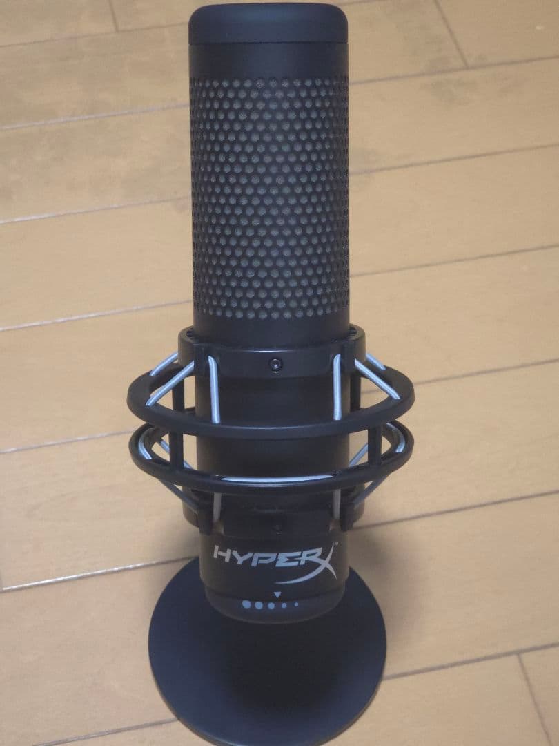 く*森様 HyperX QuadCast S スタンドアロンマイク ゲーミング