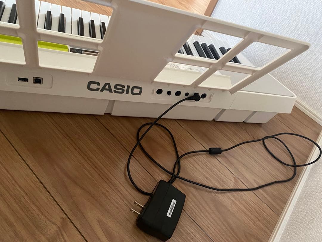 CASIO 電子ピアノ ホワイト・グリーン