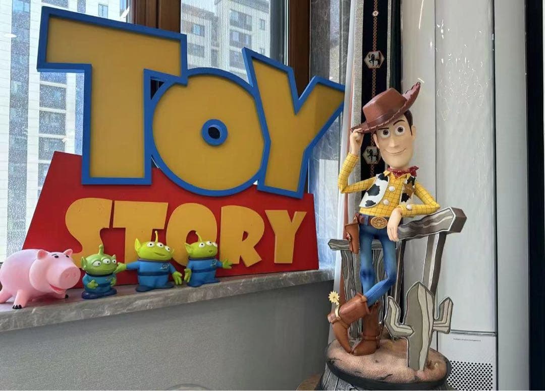 トイストーリーMGLTOYSPaladinウッディバスライトイヤー トフィギュア