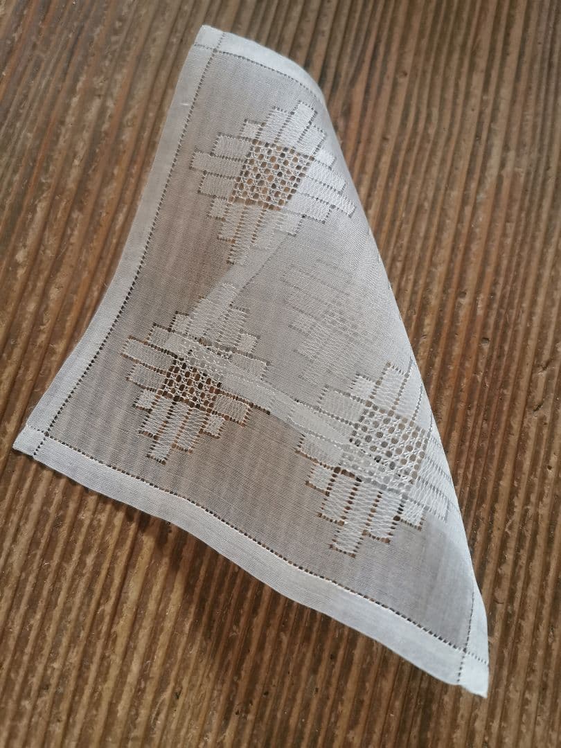 アンティーク シルクオーガンジー 透しドローンワークレース刺繍 スクエアドイリー