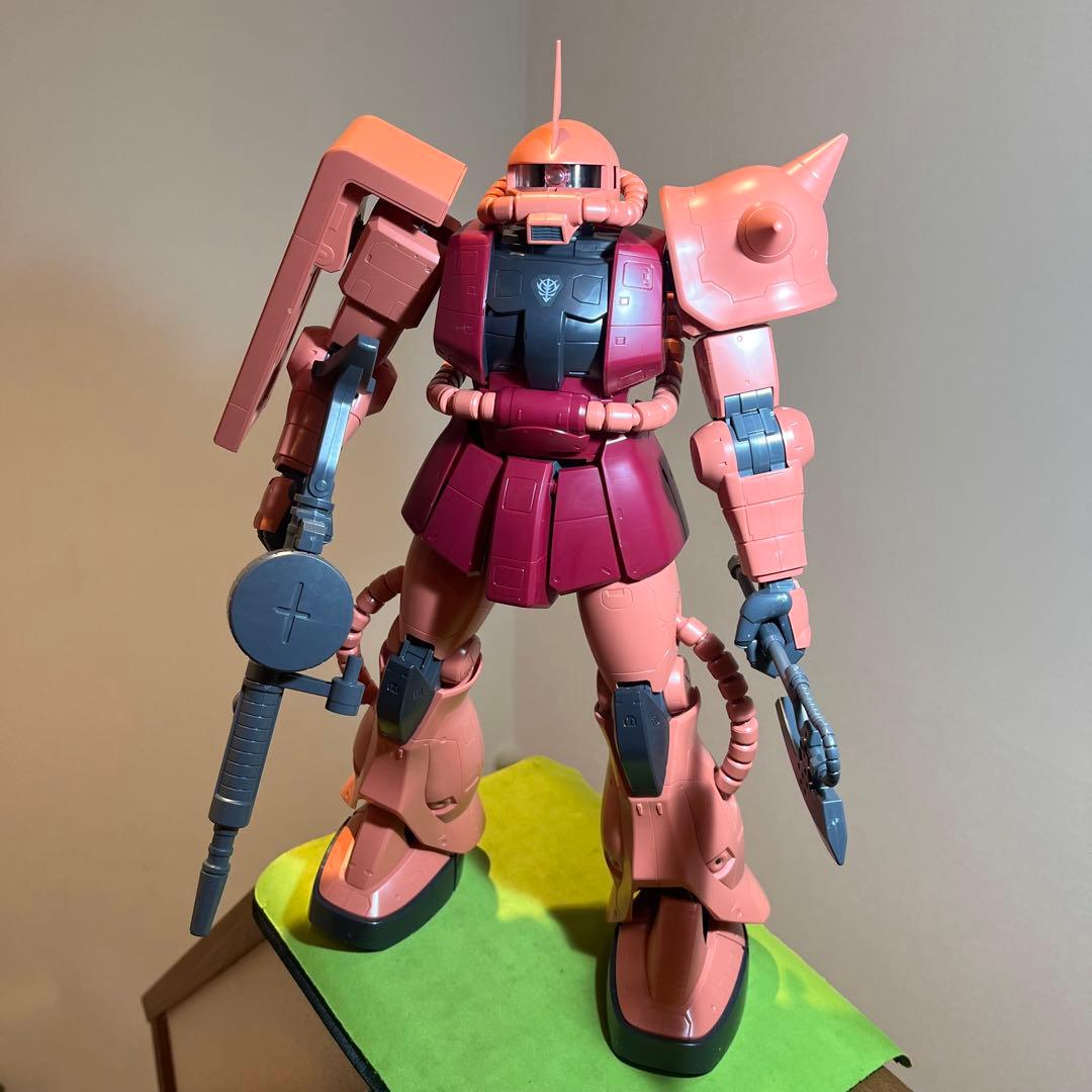 メガサイズ MS-06S シャア専用ザク II 完成品