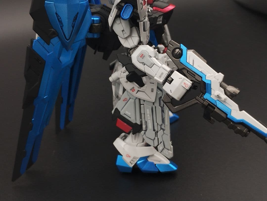 キャンディー・パール塗装 MGSDフリーダムガンダム ガンプラ 完成品