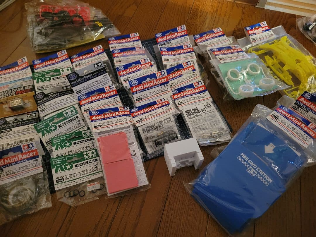 引退！タミヤ 4WDミニレーサー用パーツセットと収納ボックス