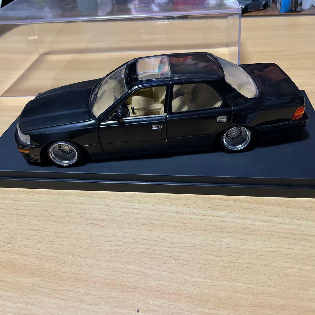 セルシオ　1/18 ミニカー