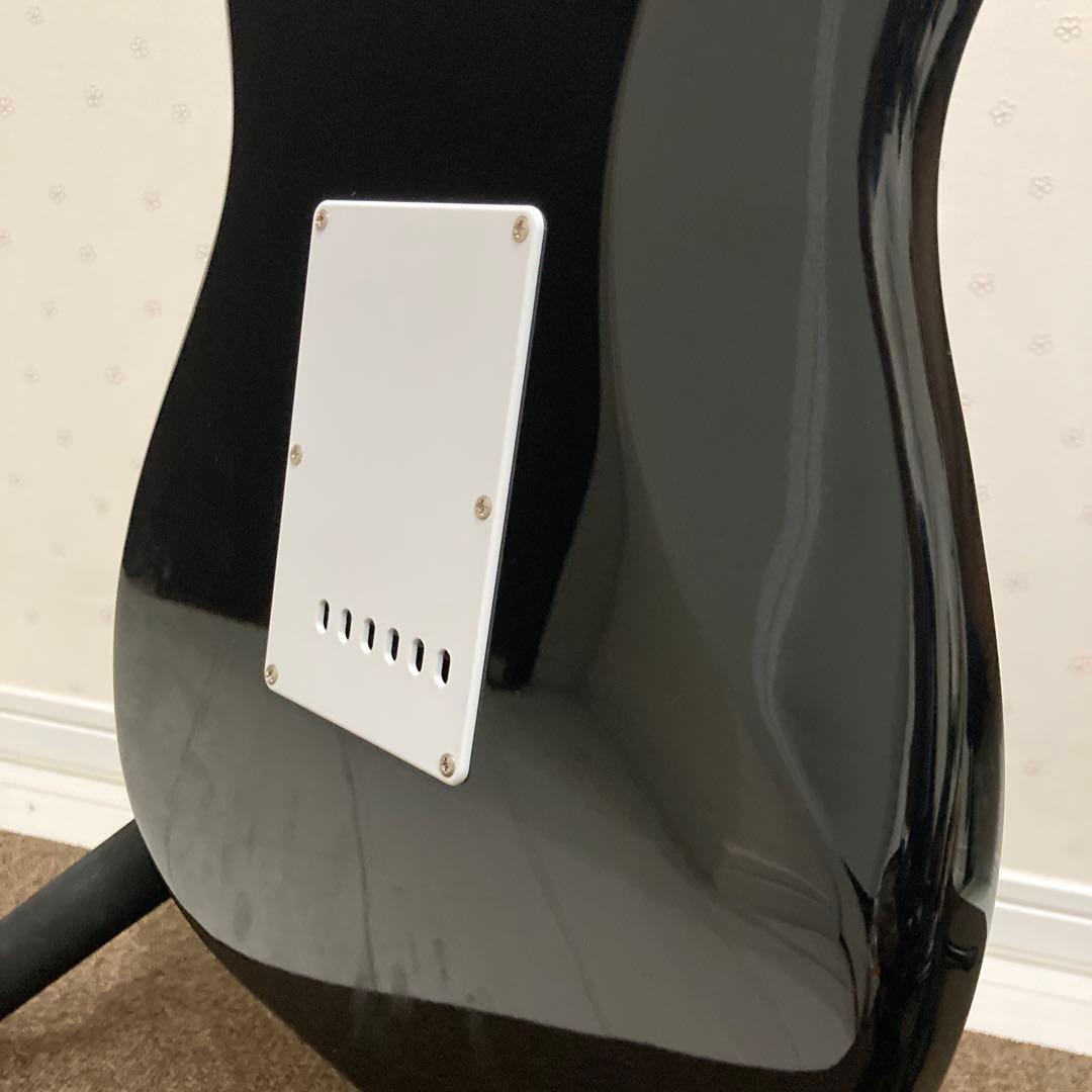 BST-1/M BLK Bacchus 黒　ストラトキャスター