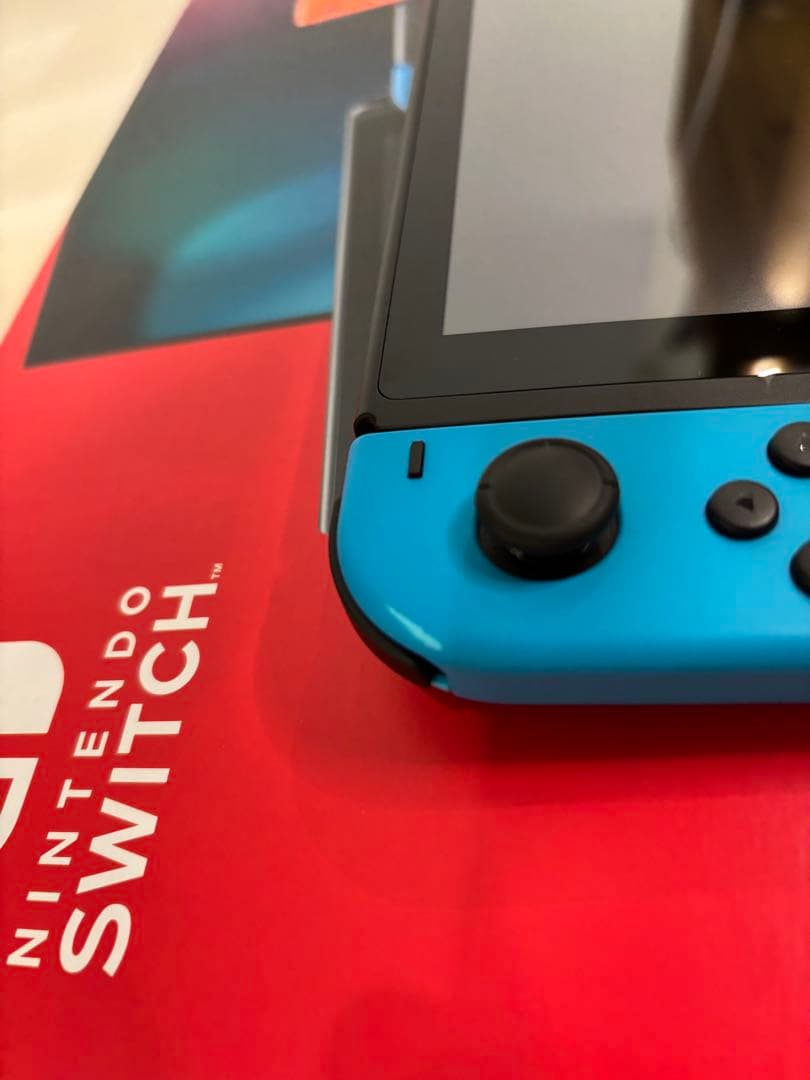 利用回数低　液晶綺麗　Nintendo Switch スイッチ　ネオン 本体