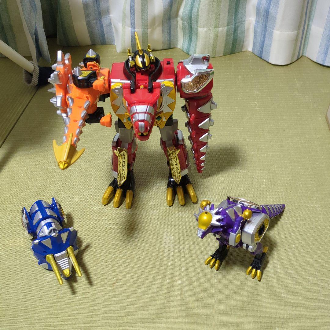 アバレンジャー　アバレンオー　アンキロベイルス　バキケロナグルス　トリケラトプス