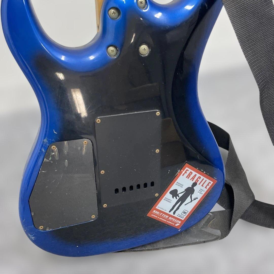 AriaPro II MAGNA series 青いエレキギター
